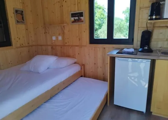 Кемпинг Roulottes Cocooning Au Coeur Des Landes Mees